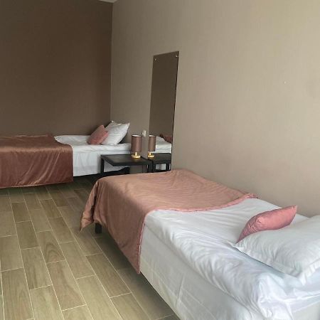 Hotel Inside Kazbegi Exteriör bild