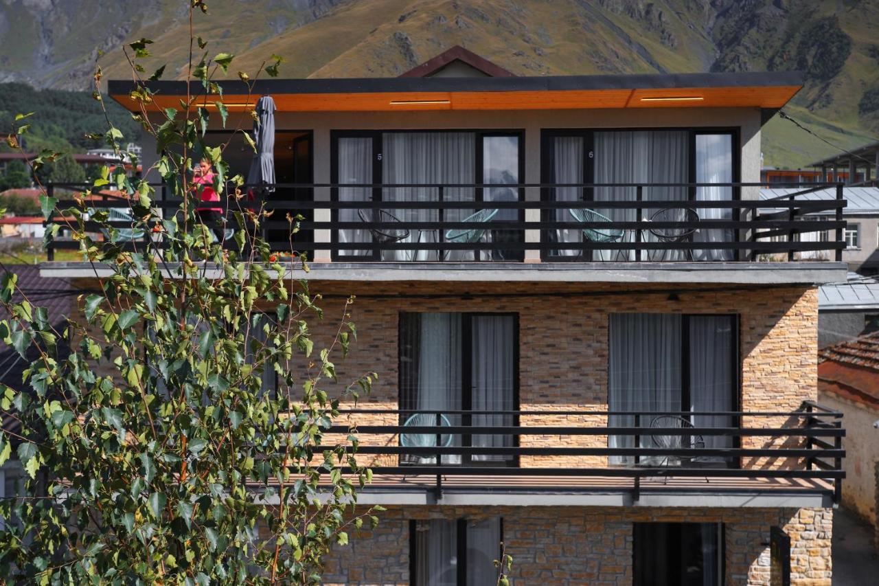 Hotel Inside Kazbegi Exteriör bild