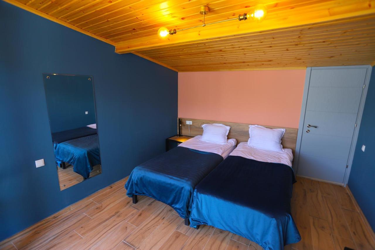 Hotel Inside Kazbegi Exteriör bild